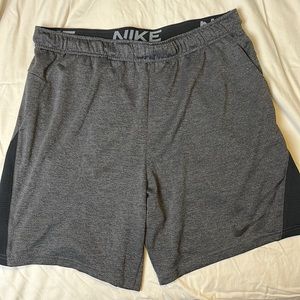 Men’s Nike Dri-fit shorts XL